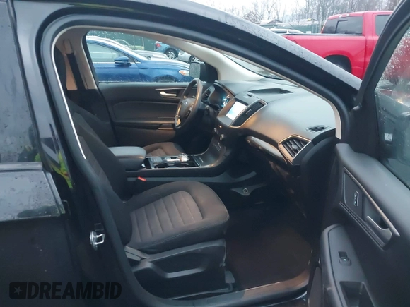 2020 Ford Edge SE z VIN 2FMPK3G95LBA06115, wystawiony jako IAAI lot #40884705 z przebiegiem 54 712 mil mil oraz . Historia ofert i sprzedaży dostępna na DreamBid. Obrazek 5.