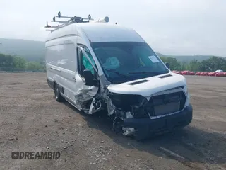 2024 Ford Transit Cargo z VIN 1FTBW3X80RKA42450, wystawiony jako IAAI lot #42317872 z przebiegiem 12 464 mil mil oraz . Historia ofert i sprzedaży dostępna na DreamBid. Obrazek 6.