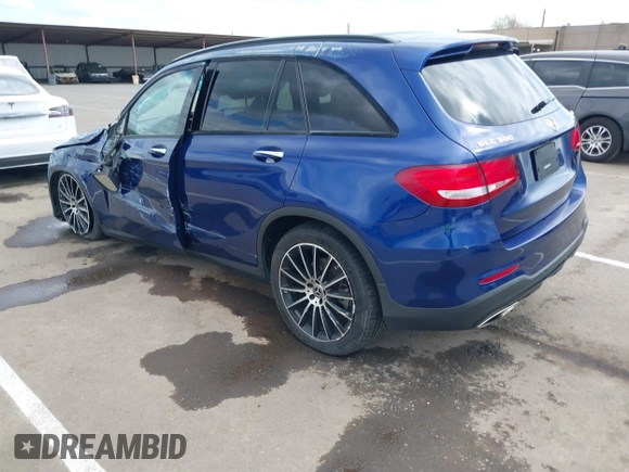 2019 Mercedes-Benz GLC with VIN WDC0G4KBXKV175924, listed as a IAAI auction lot 41906618 with 73,681 mi miles. Bid and sale history available at carsss.com. Image 3.