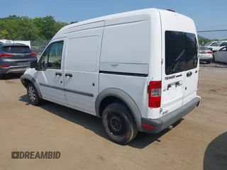 2010 Ford Transit Connect XL z VIN NM0LS7CN7AT000582, wystawiony jako IAAI lot #42425627 z przebiegiem 193 333 mil mil oraz . Historia ofert i sprzedaży dostępna na DreamBid. Obrazek 3.