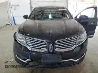 2017 Lincoln MKX Reserve z VIN 2LMPJ8LR3HBL28950, wystawiony jako Copart lot #58655125 z przebiegiem 96 778 mil mil oraz Szkoda całkowita • Salvage title. Historia ofert i sprzedaży dostępna na DreamBid. Obrazek 5.