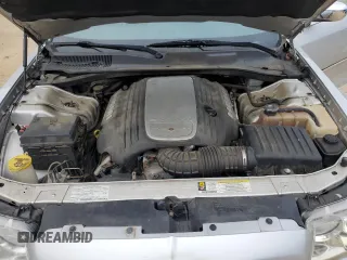 2008 Chrysler 300 C with VIN 2C3LK63H78H244347, listed as a Copart auction lot 71287504 with 201,210 mi miles and Salvage Title. Bid and sale history available at DreamBid. Image 11.