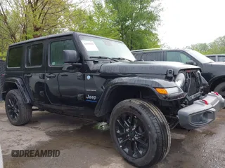 2024 Jeep Wrangler Sahara with VIN 1C4RJXP67RW274877, listed as a IAAI auction lot 42119319 with 7,157 mi miles and . Bid and sale history available at DreamBid. Image 12.