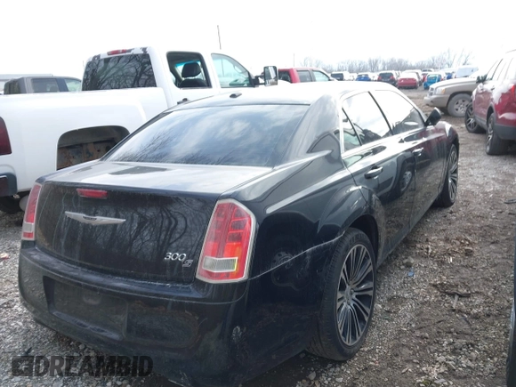 2013 Chrysler 300 with VIN 2C3CCABT4DH709506, listed as a IAAI auction lot 41519992 with 192,617 mi miles. Bid and sale history available at carsss.com. Image 4.