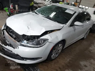 2015 Chrysler 200 Limited with VIN 1C3CCCAG5FN736711, listed as a IAAI auction lot 41417788 with 65,214 mi miles. Bid and sale history available at carsss.com. Image 17.