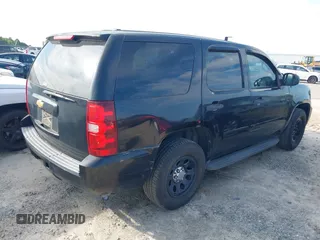 2012 Chevrolet Tahoe Commercial z VIN 1GNLC2E08CR196981, wystawiony jako IAAI lot #42834520 z przebiegiem 221 592 mil mil oraz . Historia ofert i sprzedaży dostępna na DreamBid. Obrazek 4.