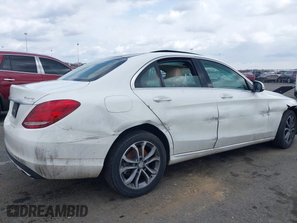 2015 Mercedes-Benz C-Class C 300 Luxury with VIN 55SWF4KB5FU026651, listed as a IAAI auction lot 41892311 with 101,285 mi miles. Bid and sale history available at carsss.com. Image 16.