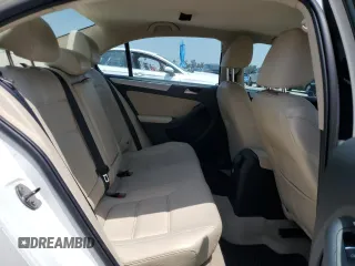 2013 Volkswagen Jetta SE with VIN 3VWDP7AJ5DM433357, listed as a Copart auction lot 61977205 with 64,384 mi miles and Salvage title. Bid and sale history available at DreamBid. Image 10.