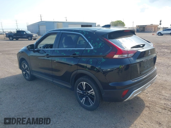 2024 Mitsubishi Eclipse Cross SE z VIN JA4ATWAAXRZ063910, wystawiony jako IAAI lot #42702986 z przebiegiem 30 998 mil mil oraz . Historia ofert i sprzedaży dostępna na DreamBid. Obrazek 3.