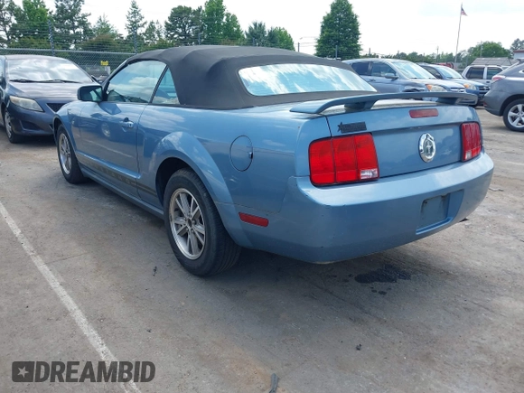 2005 Ford Mustang Deluxe with VIN 1ZVFT84N555175518, listed as a IAAI auction lot 42427276 with 196,095 mi miles and . Bid and sale history available at DreamBid. Image 3.