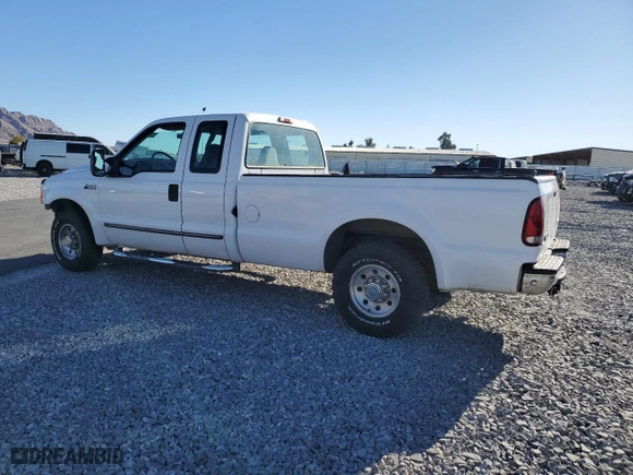 2000 Ford Super Duty F-250 XL with VIN 1FTNX20F3YEB30631, listed as a Copart auction lot 87936265 with 108,652 mi miles and Salvage Title. Bid and sale history available at carsss.com. Image 2.