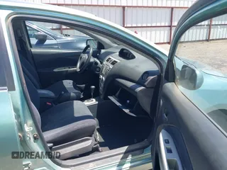 2008 Toyota Yaris with VIN JTDBT923X81201731, listed as a IAAI auction lot 42222388 with 91,079 mi miles. Bid and sale history available at carsss.com. Image 5.