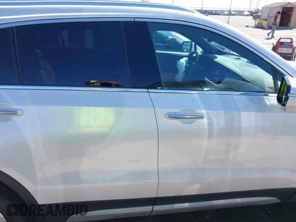 2022 Cadillac XT4 FWD Premium Luxury с VIN 1GYFZCR41NF169224, выставлен на аукционе IAAI как лот 41864717 с пробегом 34 183 миль миль и . История ставок и продаж доступна на DreamBid. Изображение 12.