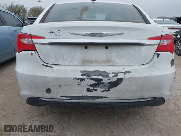 2014 Chrysler 200 LX with VIN 1C3CCBAG2EN103835, listed as a IAAI auction lot 41623941 with 166,676 mi miles. Bid and sale history available at carsss.com. Image 6.