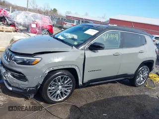 2024 Jeep Compass Limited with VIN 3C4NJDCN3RT590180, listed as a IAAI auction lot 41759691 with 18,490 mi miles and . Bid and sale history available at carsss.com. Image 14.