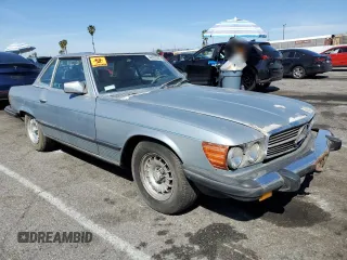 1984 Mercedes-Benz 380 SL with VIN WDBBA45A5EA014653, listed as a Copart auction lot 48423055 with 107,383 mi miles and Clean Title. Bid and sale history available at DreamBid. Image 4.