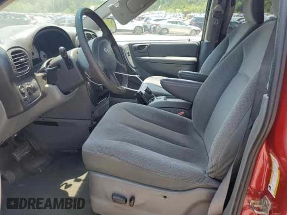 2005 Dodge Caravan SXT with VIN 2D4GP44L75R580045, listed as a Copart auction lot 59281875 with 184,339 mi miles and Salvage title. Bid and sale history available at DreamBid. Image 7.