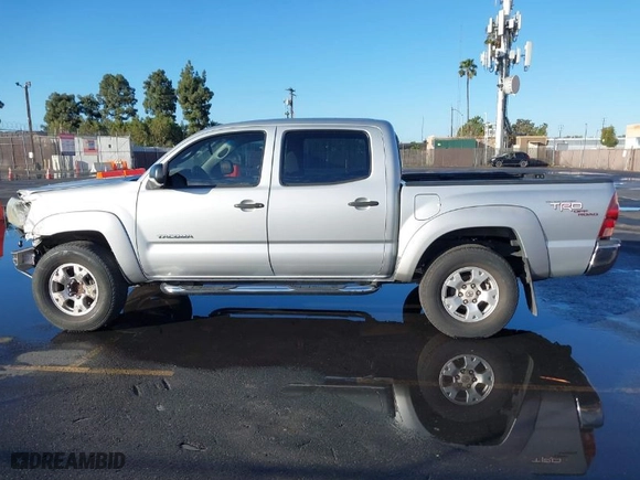2007 Toyota Tacoma PreRunner with VIN 5TEJU62N37Z346817, listed as a IAAI auction lot 41431628 with NaN miles. Bid and sale history available at carsss.com. Image 14.