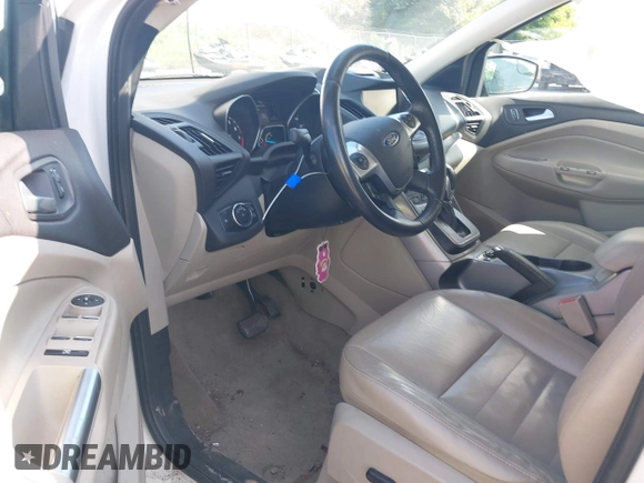 2013 Ford Escape SE with VIN 1FMCU9GXXDUB66562, listed as a IAAI auction lot 40287024 with 120,398 mi miles. Bid and sale history available at carsss.com. Image 5.