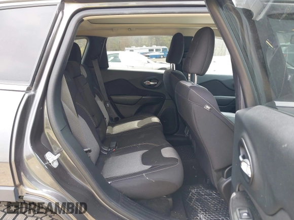 2014 Jeep Cherokee Latitude with VIN 1C4PJMCS5EW201459, listed as a IAAI auction lot 42092653 with 147,430 mi miles. Bid and sale history available at carsss.com. Image 8.