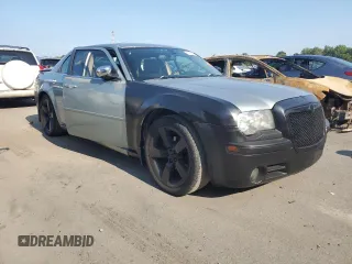2005 Chrysler 300 with VIN 2C3JA63H25H121271, listed as a Copart auction lot 69369124 with 0 mi miles and Salvage Title. Bid and sale history available at carsss.com. Image 4.