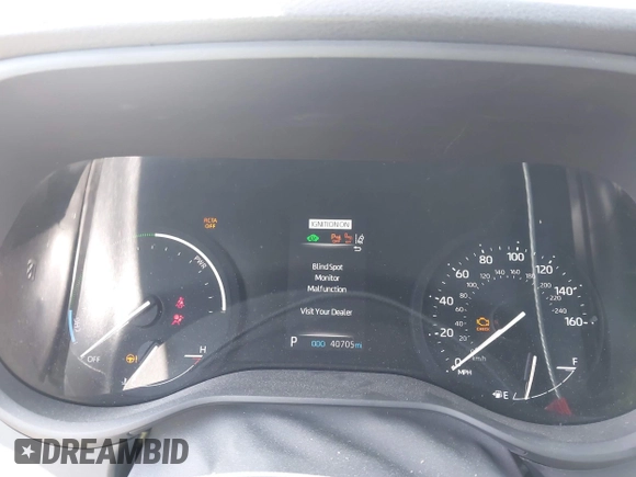 2022 Toyota Sienna XLE with VIN 5TDYRKEC1NS125049, listed as a IAAI auction lot 41984671 with 40,705 mi miles and . Bid and sale history available at DreamBid. Image 7.