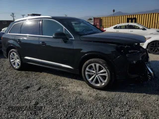 2025 Audi Q7 Premium with VIN WA1ACBF71SD002437, listed as a Copart auction lot 73171104 with 5,934 mi miles and Salvage title. Bid and sale history available at DreamBid. Image 4.