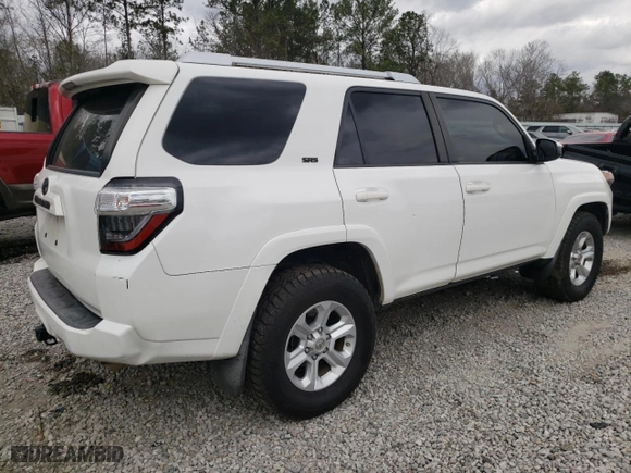2018 Toyota 4Runner SR5 with VIN JTEZU5JR5J5172000, listed as a Copart auction lot 47231275 with 104,176 mi miles and Salvage Title. Bid and sale history available at carsss.com. Image 3.