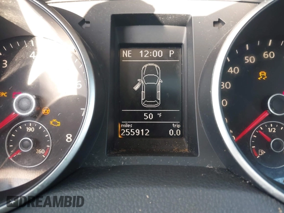 2010 Volkswagen Jetta SE with VIN 3VWTX7AJ5AM662743, listed as a IAAI auction lot 41523864 with 255,912 mi miles and . Bid and sale history available at DreamBid. Image 7.