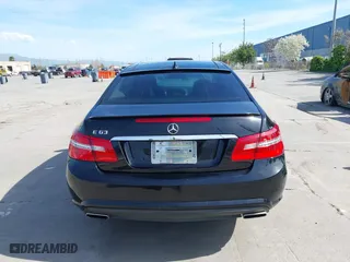 2011 Mercedes-Benz E-Class E 550 with VIN WDDKJ7CB8BF078706, listed as a IAAI auction lot 41892595 with 159,923 mi miles. Bid and sale history available at carsss.com. Image 17.