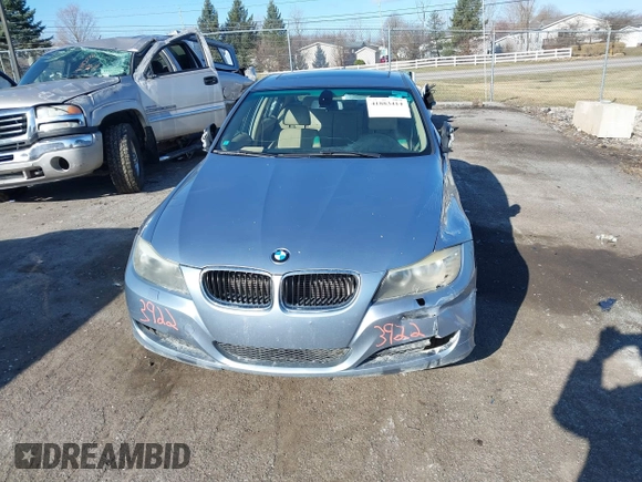 2011 BMW 3 Series 328i xDrive with VIN WBAPK5C54BA660498, listed as a IAAI auction lot 41883414 with 140,938 mi miles and . Bid and sale history available at DreamBid. Image 12.