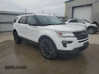 2019 Ford Explorer XLT with VIN 1FM5K8D88KGB05292, listed as a Copart auction lot 59758145 with 97,353 mi miles and Salvage title. Bid and sale history available at DreamBid. Image 4.