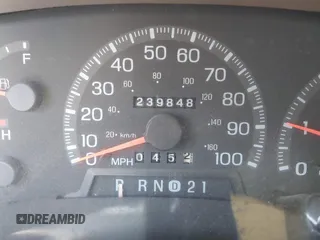 1998 Ford Expedition XLT with VIN 1FMRU1762WLC11697, listed as a IAAI auction lot 42386716 with 239,848 mi miles and . Bid and sale history available at DreamBid. Image 15.