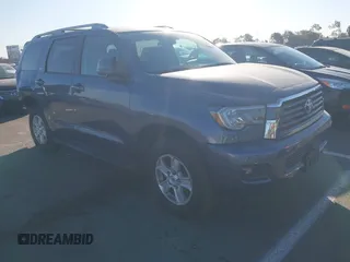 2018 Toyota Sequoia SR5 with VIN 5TDZY5G11JS071489, listed as a IAAI auction lot 41350026 with 47,570 mi miles. Bid and sale history available at carsss.com. Image 1.