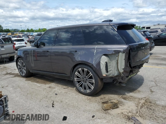 2024 Land Rover Range Rover SE with VIN SALKP9FUXRA203643, listed as a Copart auction lot 59896815 with 39,806 mi miles and Salvage title. Bid and sale history available at DreamBid. Image 2.