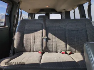 2006 Chevrolet Express Passenger с VIN 1GAHG35U361272100, выставлен на аукционе Copart как лот 80894584 с пробегом 195 675 миль миль и Списание • Salvage title. История ставок и продаж доступна на DreamBid. Изображение 10.