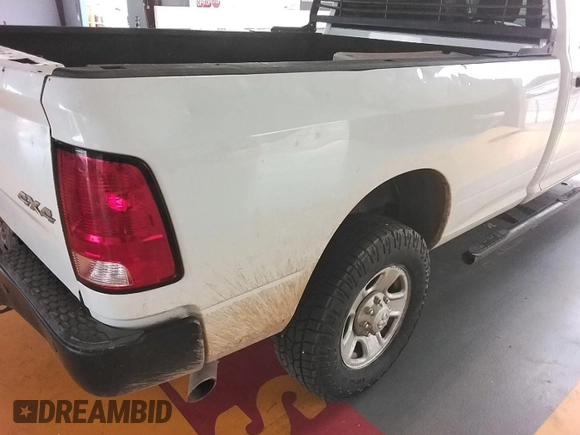 2017 Ram 2500 Tradesman z VIN 3C6TR5HT0HG771975, wystawiony jako IAAI lot #42801757 z przebiegiem 185 058 mil mil oraz . Historia ofert i sprzedaży dostępna na DreamBid. Obrazek 15.