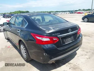2016 Nissan Altima SR with VIN 1N4AL3AP9GC170915, listed as a IAAI auction lot 42116206 with 188,684 mi miles and . Bid and sale history available at DreamBid. Image 3.