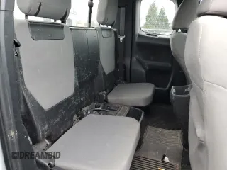 2022 Toyota Tacoma SR z VIN 3TYRX5GN9NT041754, wystawiony jako Copart lot #49740135 z przebiegiem 50 763 mil mil oraz Szkoda całkowita • Salvage title. Historia ofert i sprzedaży dostępna na DreamBid. Obrazek 10.
