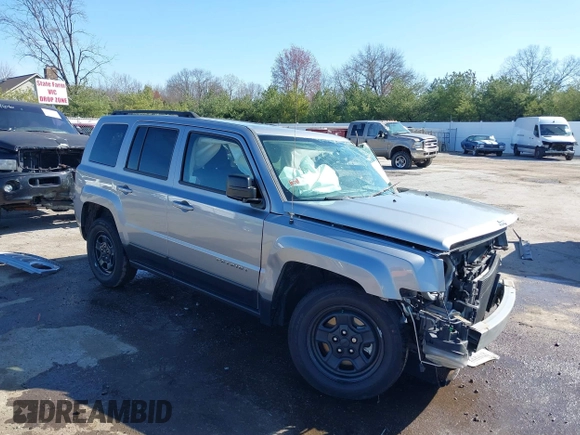 2014 Jeep Patriot Sport with VIN 1C4NJPBBXED859221, listed as a IAAI auction lot 39150084 with 105,102 mi miles. Bid and sale history available at carsss.com. Image 1.