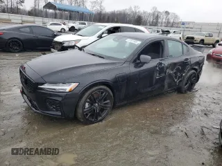 2024 Volvo S60 Plus Black Edition с VIN 7JRH60FH1RG295047, выставлен на аукционе Copart как лот 41761985 с пробегом 14 715 миль миль и Списание • Salvage title. История ставок и продаж доступна на DreamBid. Изображение 1.