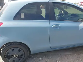 2007 Toyota Yaris z VIN JTDJT923675101502, wystawiony jako IAAI lot #42094488 z przebiegiem 127 971 mil mil oraz . Historia ofert i sprzedaży dostępna na DreamBid. Obrazek 16.