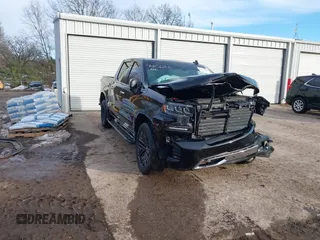 2022 Chevrolet Silverado 1500 High Country with VIN 3GCUYHEL8NG199801, listed as a IAAI auction lot 41256206 with 26,093 mi miles and . Bid and sale history available at DreamBid. Image 1.