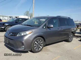2018 Toyota Sienna XLE Auto Access Seat with VIN 5TDYZ3DC2JS930768, listed as a Copart auction lot 52964115 with 121,191 mi miles and Salvage Title. Bid and sale history available at carsss.com. Image 1.