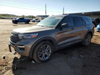2021 Ford Explorer XLT z VIN 1FMSK8DH5MGC48769, wystawiony jako Copart lot #53824685 z przebiegiem 95 281 mil mil oraz Szkoda całkowita • Salvage title. Historia ofert i sprzedaży dostępna na DreamBid. Obrazek 1.