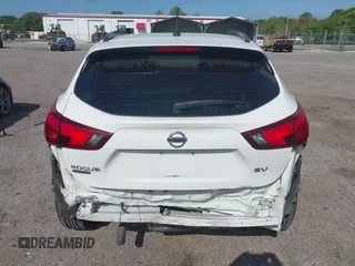 2017 Nissan Rogue SV z VIN JN1BJ1CP7HW007270, wystawiony jako IAAI lot #41908931 z przebiegiem 94 373 mil mil oraz . Historia ofert i sprzedaży dostępna na DreamBid. Obrazek 17.