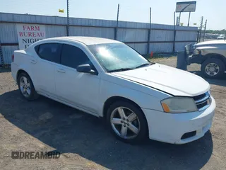 2014 Dodge Avenger SE z VIN 1C3CDZAB2EN108852, wystawiony jako IAAI lot #42317522 z przebiegiem 170 417 mil mil oraz . Historia ofert i sprzedaży dostępna na DreamBid. Obrazek 1.