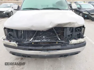 2005 Chevrolet Tahoe LS z VIN 1GNEK13T15J125805, wystawiony jako IAAI lot #41490443 z przebiegiem Nie podano mil oraz . Historia ofert i sprzedaży dostępna na DreamBid. Obrazek 6.