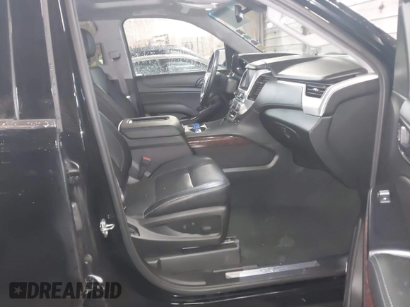 2017 GMC Yukon XL SLT with VIN 1GKS2GKC9HR320853, listed as a IAAI auction lot 41935263 with 83,985 mi miles. Bid and sale history available at carsss.com. Image 5.