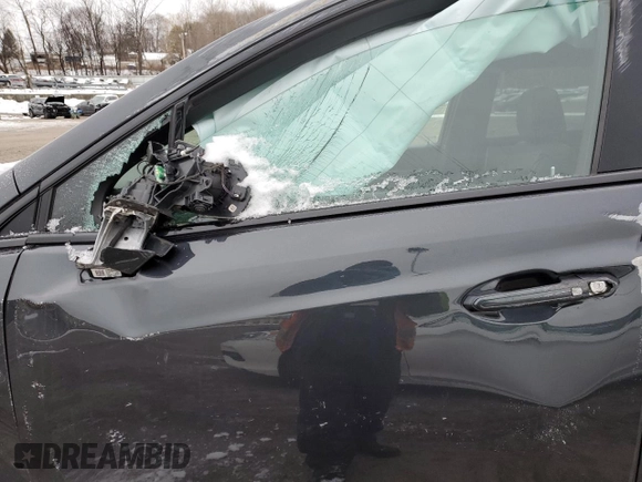 2021 Cadillac XT5 AWD Sport with VIN 1GYKNHRS1MZ161109, listed as a Copart auction lot 45024015 with Not provided miles and Salvage title. Bid and sale history available at DreamBid. Image 7.